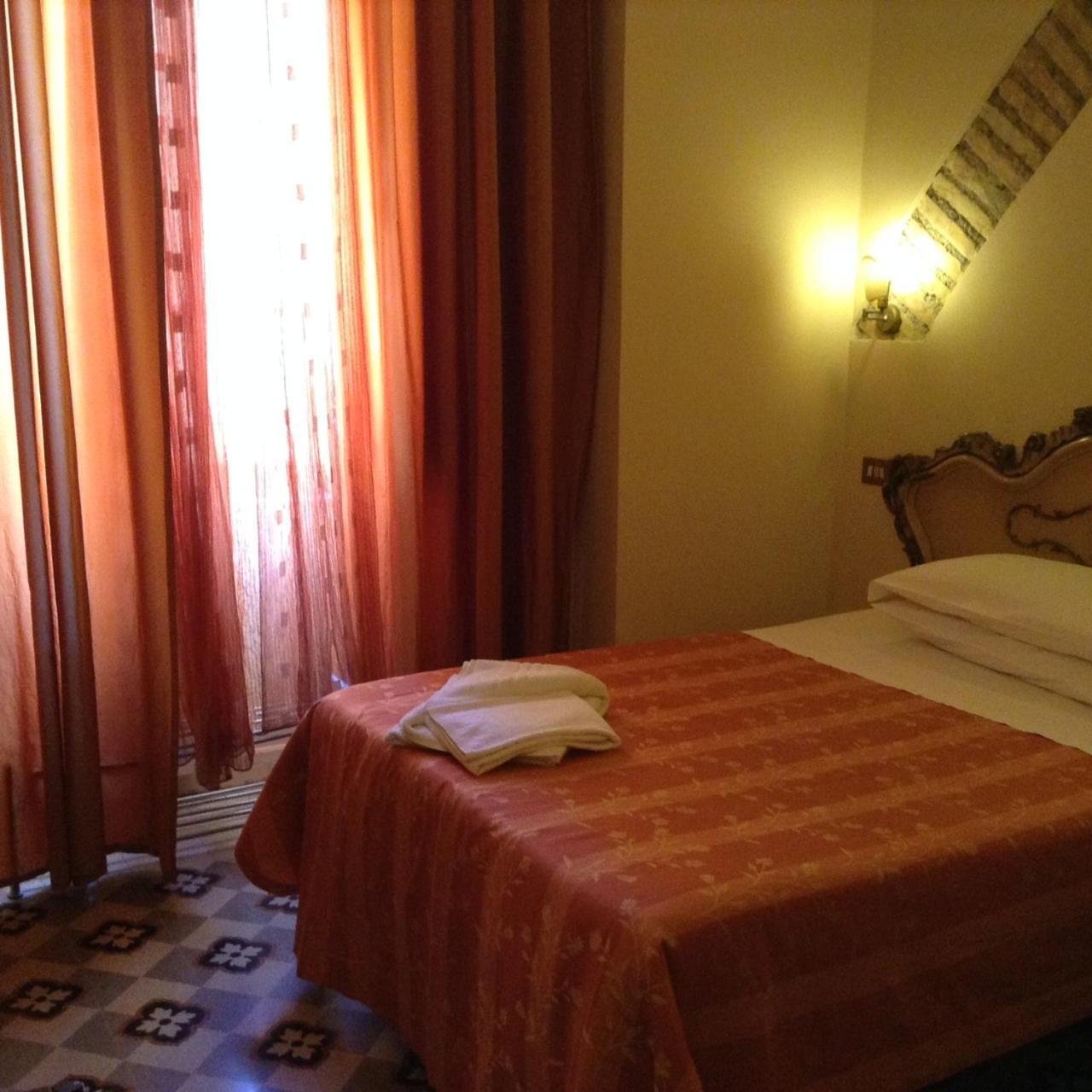 Maison De Marta Rom Zimmer foto